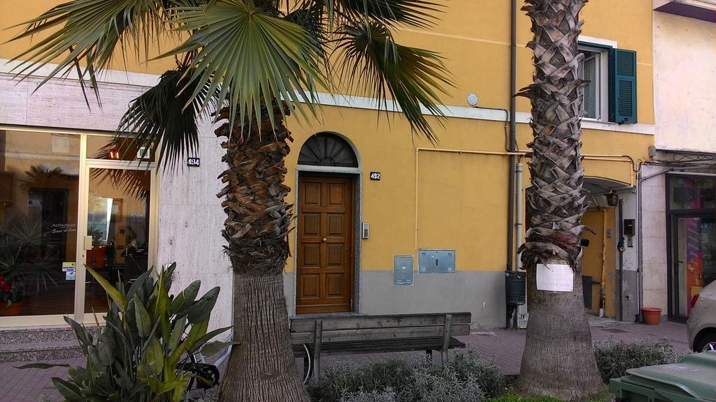 Appartamento Torrione Vallecrosia Bagian luar foto